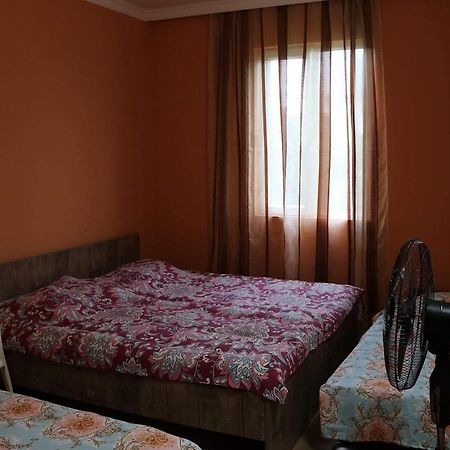 Guest House Barbi Kobuleti ภายนอก รูปภาพ